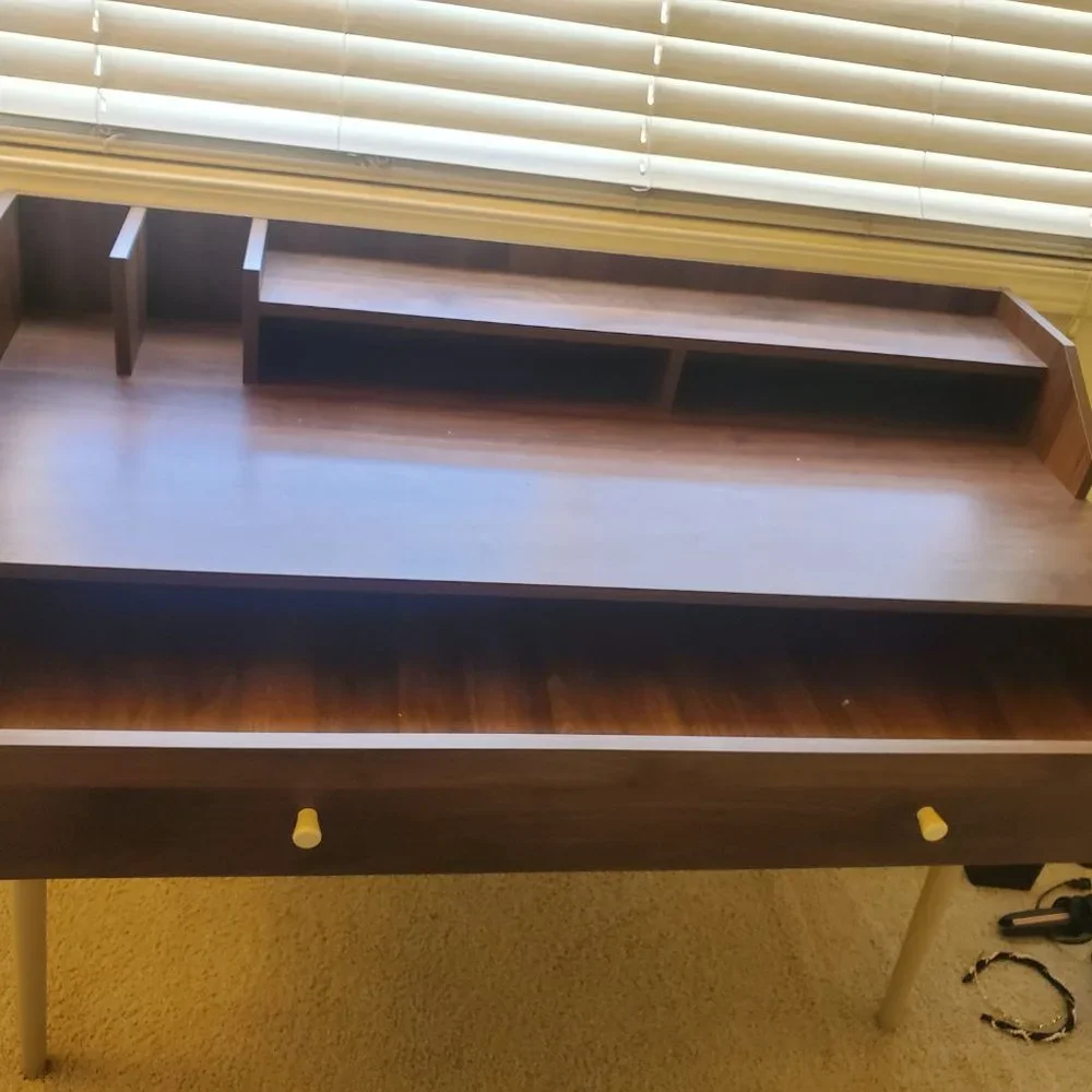Writing table - Picture 3 of 3
